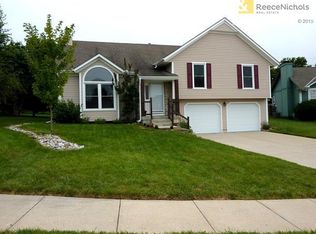 1656 SW Jeffrey Cir, Lees Summit, MO 64081