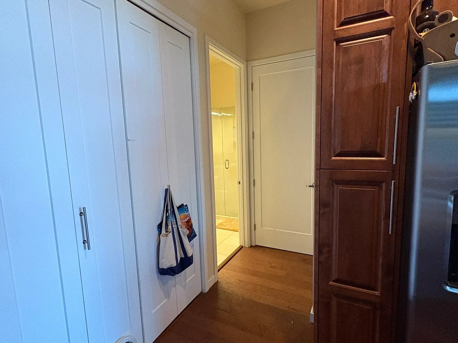1 bed, 870 sqft, $2,600 — Photo 4