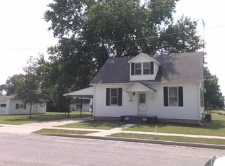 510 Maddux St, Beckemeyer, IL 62219