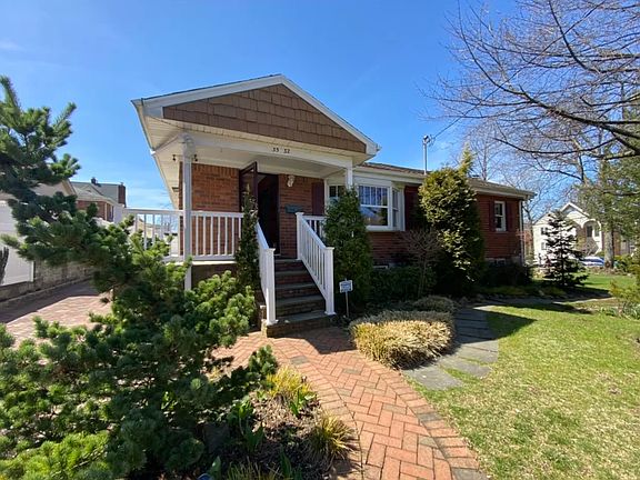 4th image of 3526 221st St