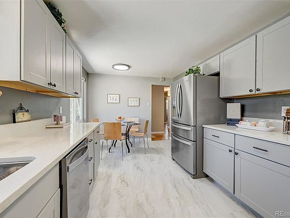 5th image of 7022 Wolff St
