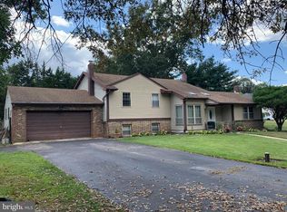 213 Densten Rd, Sewell, NJ 08080