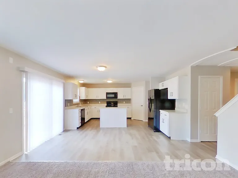 6612 Smithfield Dr — Photo 4