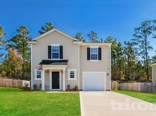 226 Hallow Oak St, Spring Lake, NC 28390