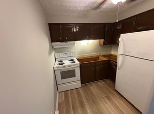 1332 N Chapel, Louisville, OH 44641