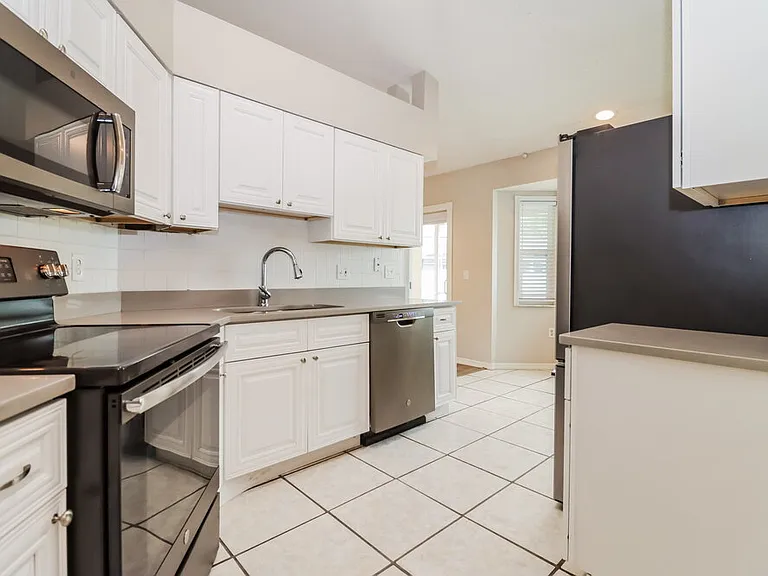 8403 Yearling Ln — Photo 10