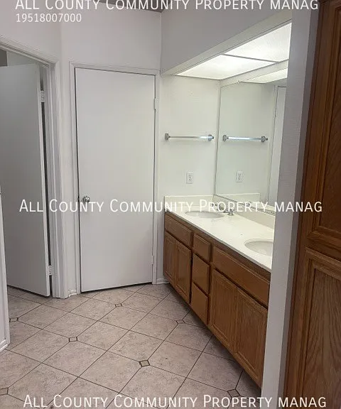 1042 N Turner Ave #216 — Photo 22