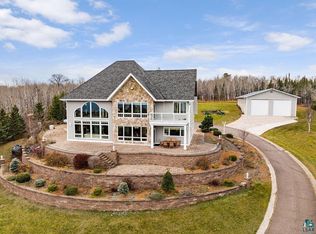969 Deerview Ln, Two Harbors, MN 55616