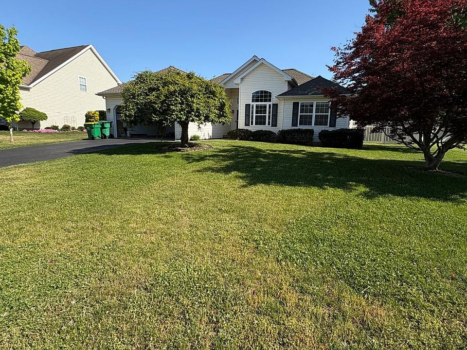 1st image of 127 Lamberta Farm Dr