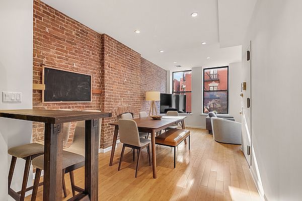 1st image of 245 W 122nd St #2