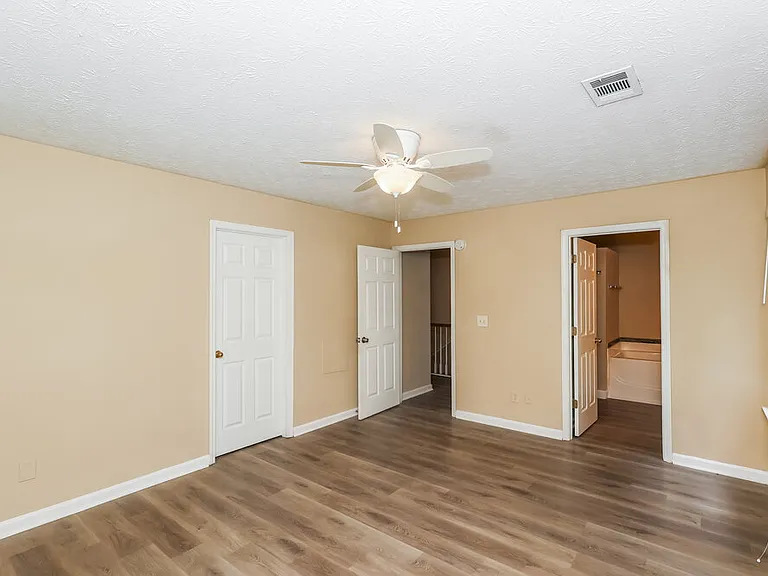 252 Prescott Ct — Photo 13