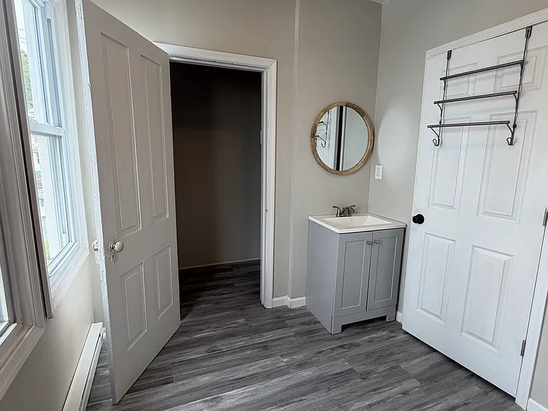1507 Centre St #3 — Photo 4
