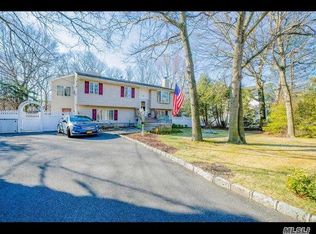 4074 Express Dr S, Ronkonkoma, NY 11779