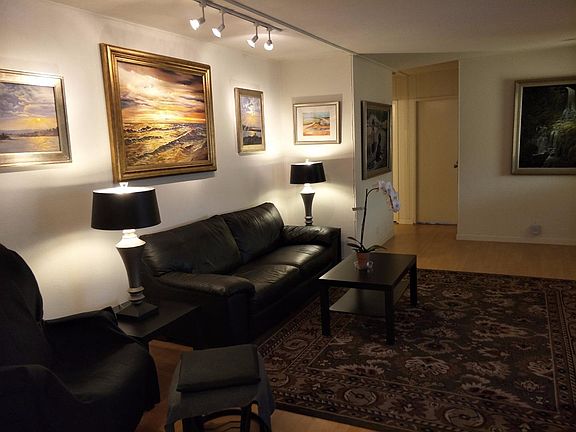 3rd image of 154 Quail Hollow Dr #154