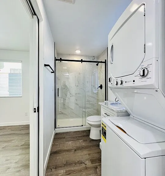 908 N Louise St #B — Photo 13