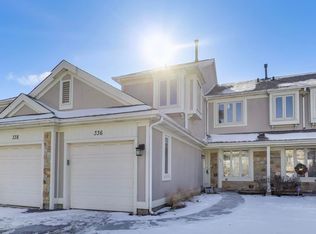 336 Redwing Dr, Deerfield, IL 60015