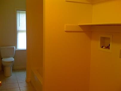 5th image of 109 S Broad St #201