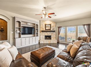 1008 N Ash Cv, Hutto, TX 78634