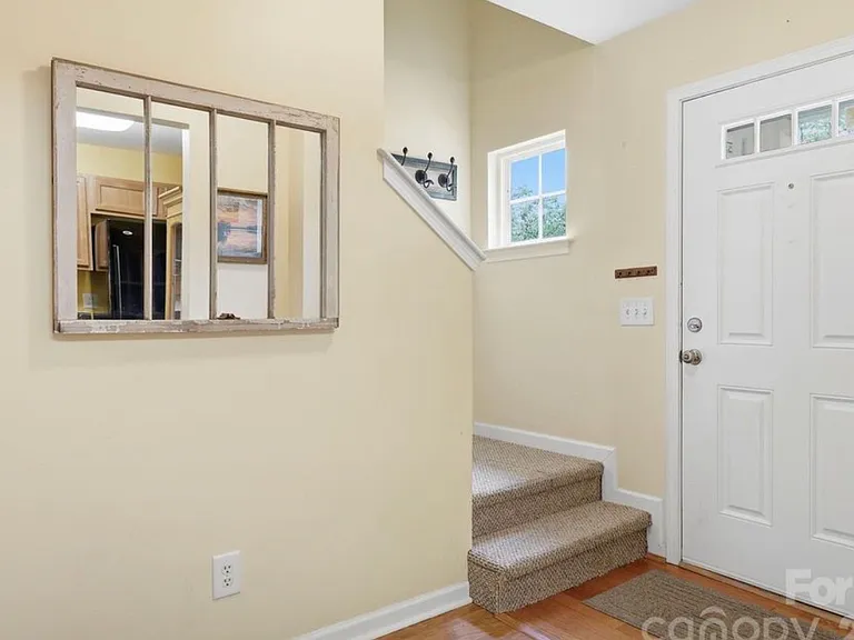 11 Athena Ave — Photo 10