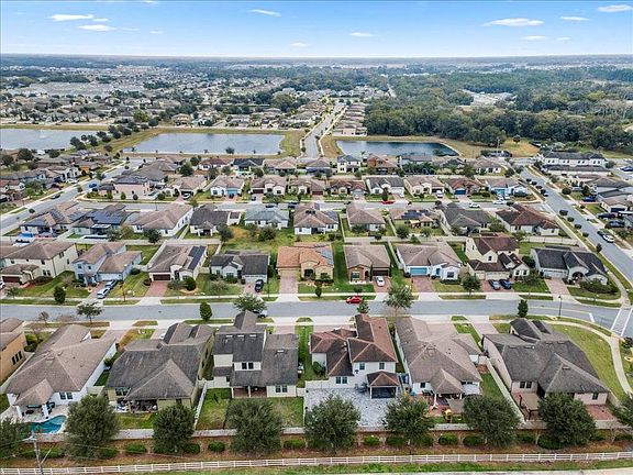 2nd image of 941 Rimini Dr