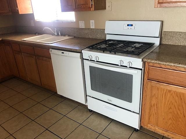 2nd image of 20430 Zuni Rd APT 3