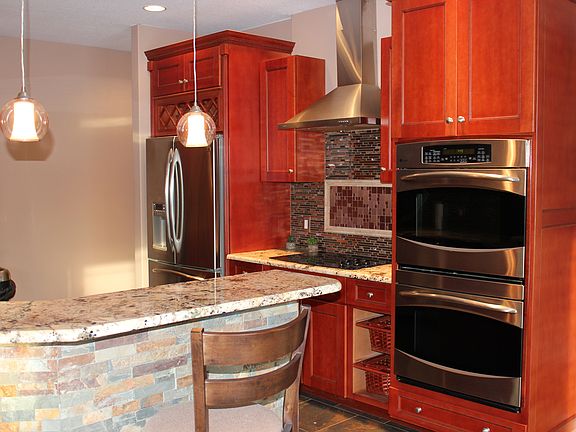 3rd image of 3914 Pheasant Dr