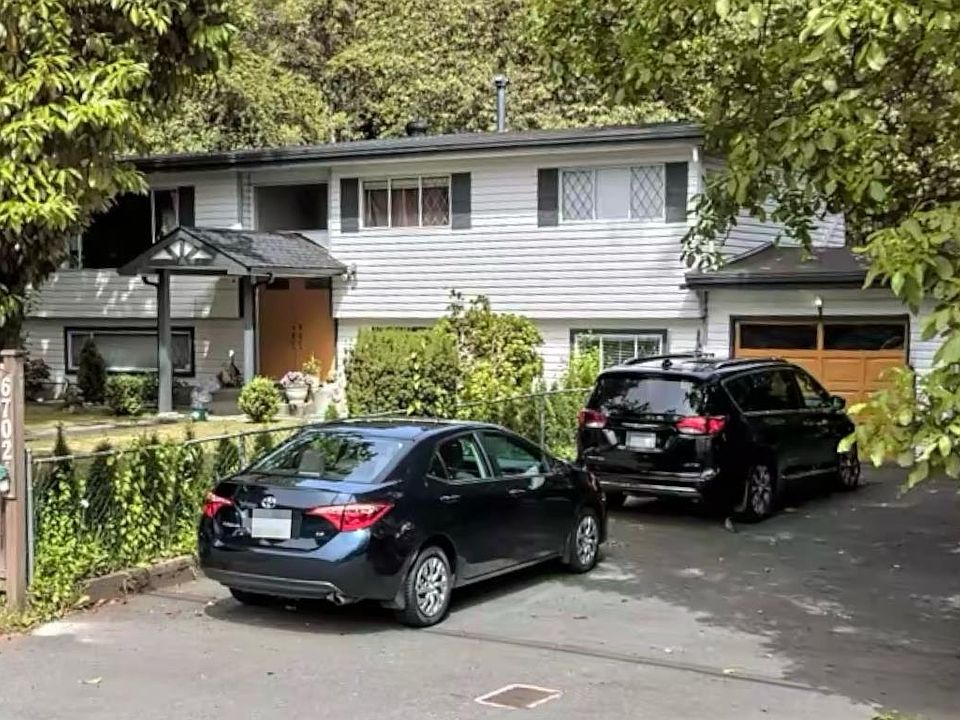 1st image of 6702 138th St
