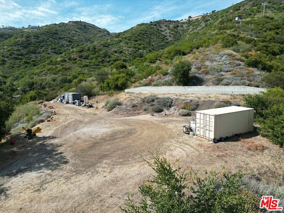 1st image of 2972 Escondido Dr