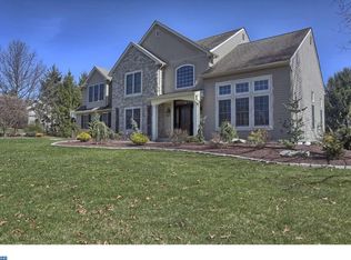 9 Seneca Ct, Douglassville, PA 19518