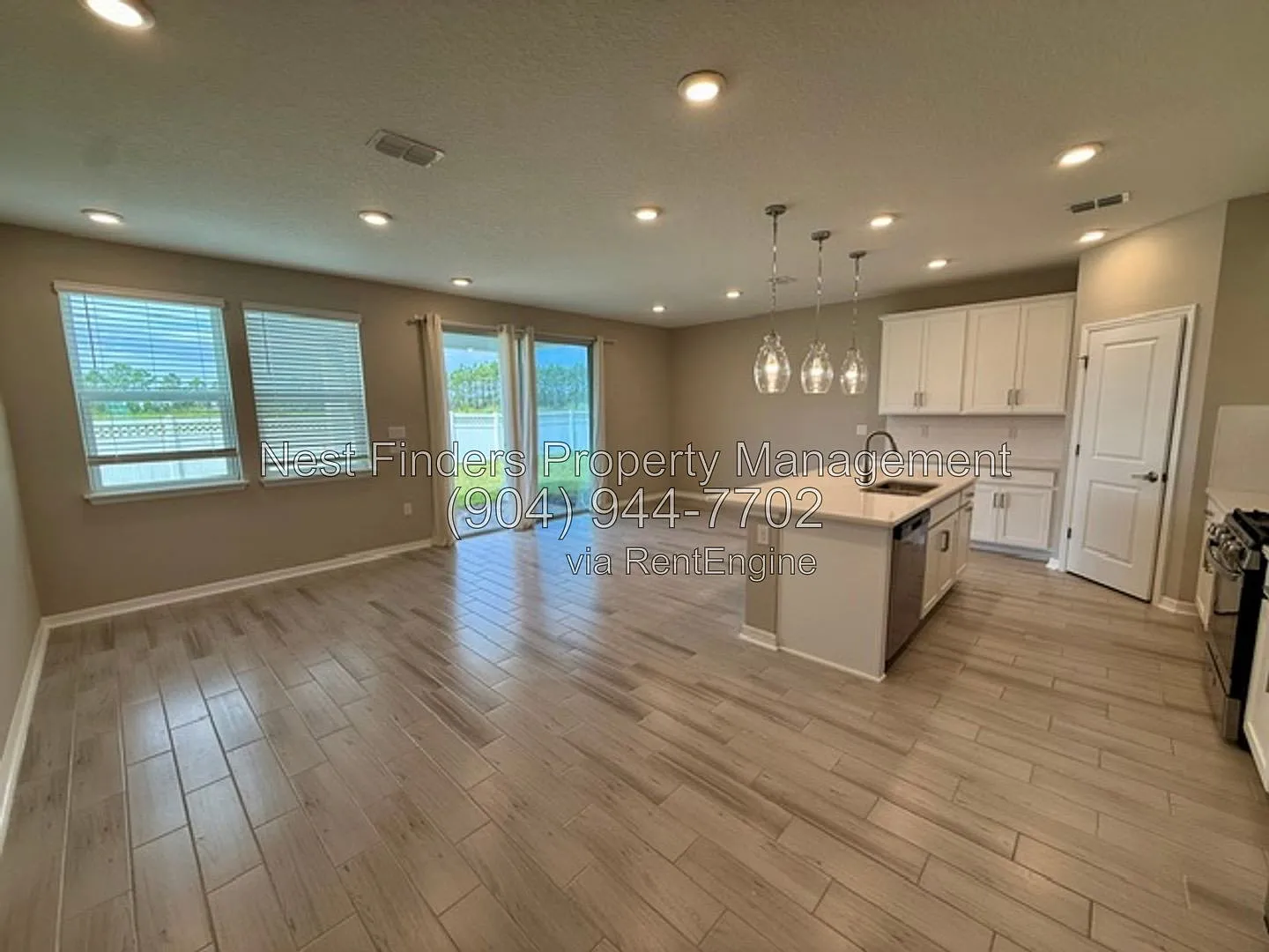 3 bed, 2.5 bath, 1927 sqft, $2,500 — Photo 3