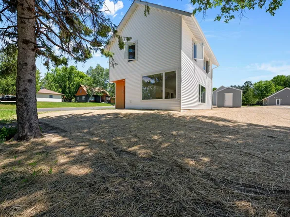 740 NW 8th Ave, Grand Rapids, MN 55744