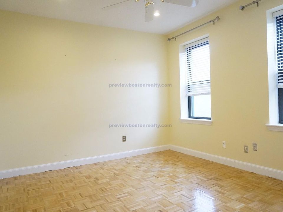 2nd image of 1415 Commonwealth Ave #D504