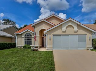 9301 New Orleans Dr, Weeki Wachee, FL 34613