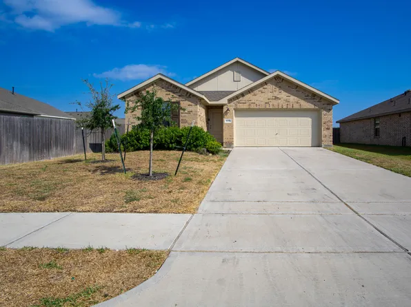 8006 Greens Ln, Navasota, TX 77868