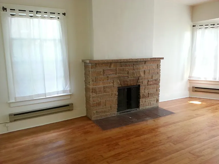 3636 Ashworth Ave N #4 — Photo 4