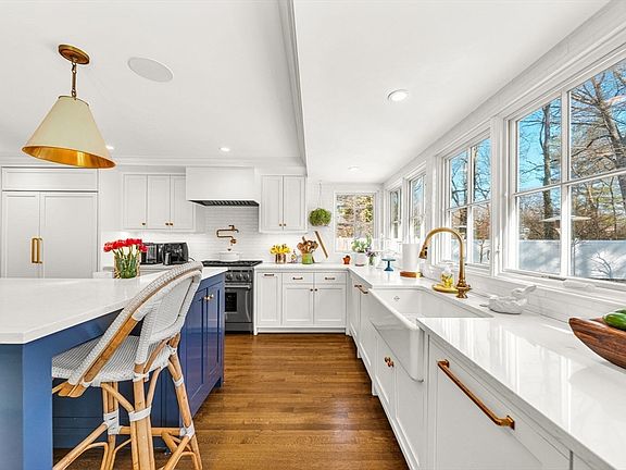 5th image of 43 Amherst Rd