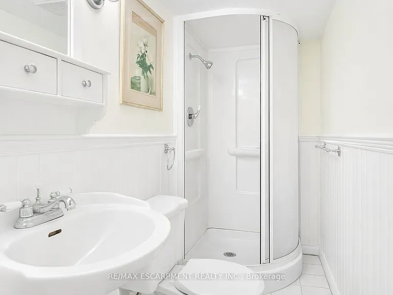 1546 Lorne Wood Rd — Photo 21