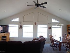 4th image of 2474 Loyd Dr