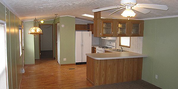 2nd image of 52104 Williamsburg Ln