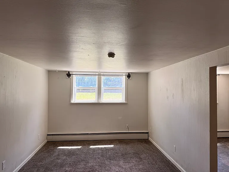1224 1/2 Lewis Ave — Photo 4