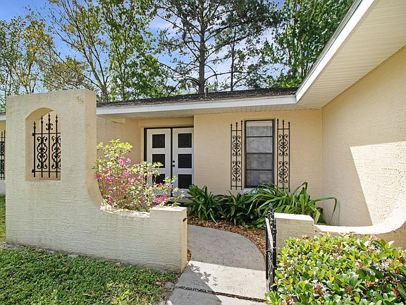 3rd image of 513 Underwood Ave