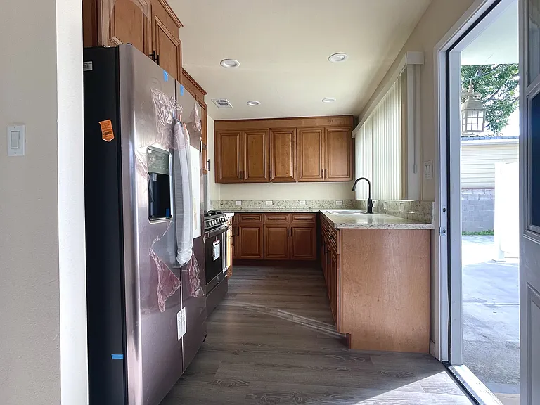 7949 Clearfield Ave — Photo 4