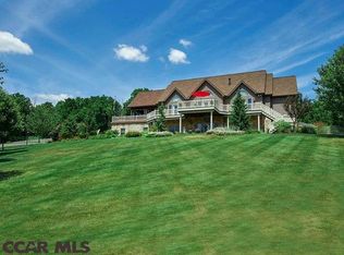 131 Essex Dr, Port Matilda, PA 16870