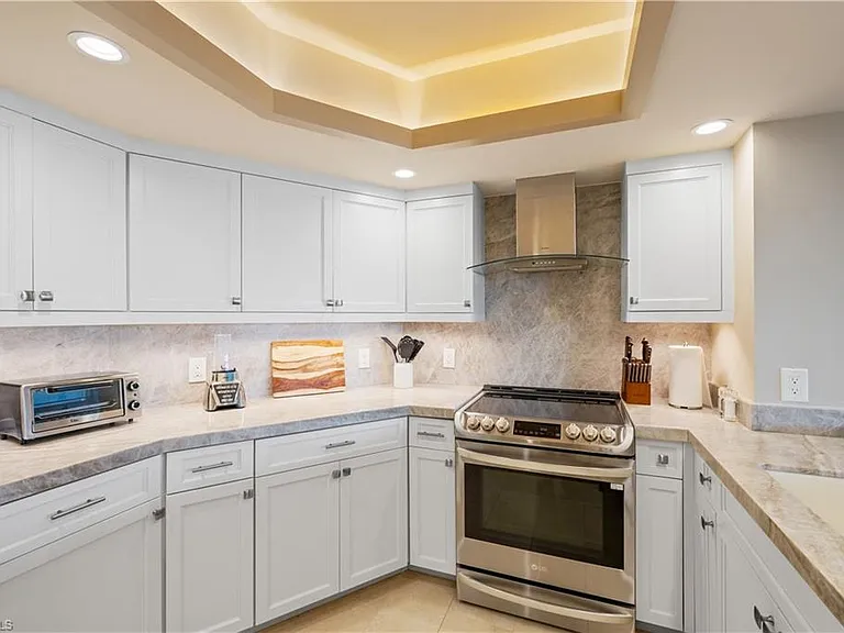 4651 Gulf Shore Blvd N #1805 — Photo 11