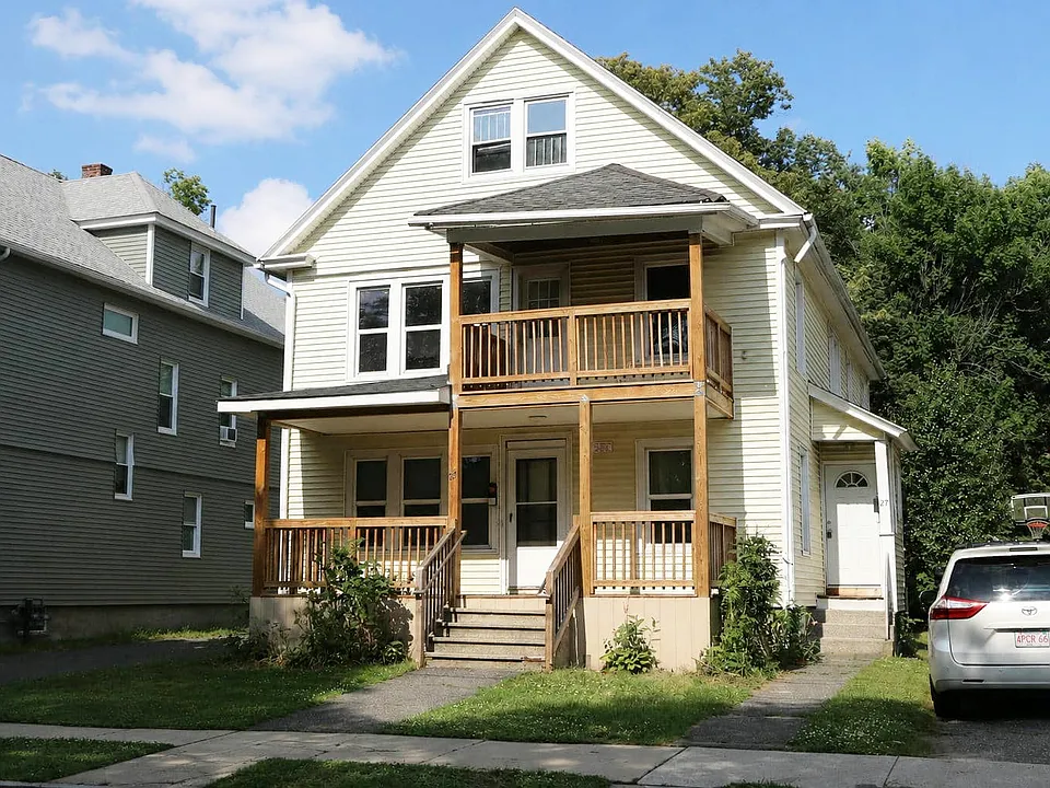 25-27 Woodlawn St #2