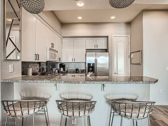 3rd image of 38 E Serene Ave Unit 218