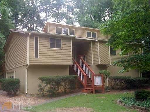 5th image of 4858 Old Farm Ct NE