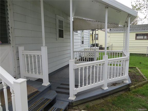 5th image of 126 Mosher Dr