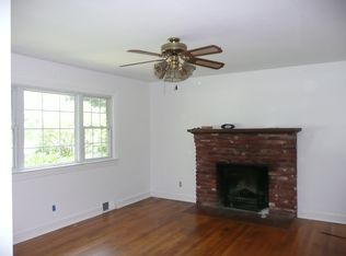 13 Deanwood Cir, Asheville, NC 28803