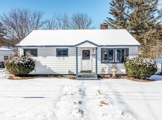 13 Estabrook Cir, West Lebanon, NH 03784